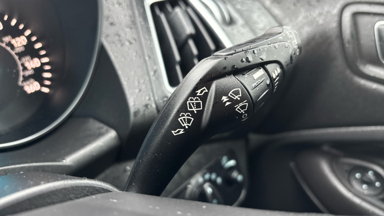 Ford Kuga 2.0 TDCi Titanium 5dr 2WD Diesel Estate